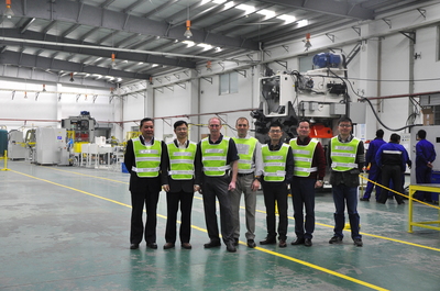 強(qiáng)強(qiáng)聯(lián)手，共探金屬包裝新未來(lái) 美國(guó)波爾制罐集團(tuán)再度到訪斯萊克考察與技術(shù)交流